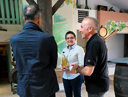 bar à vins convivialité