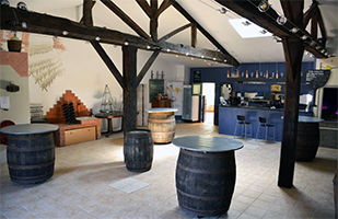 bar à vins du village vigneron